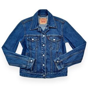 Y2K Levi’s Denim Jacket